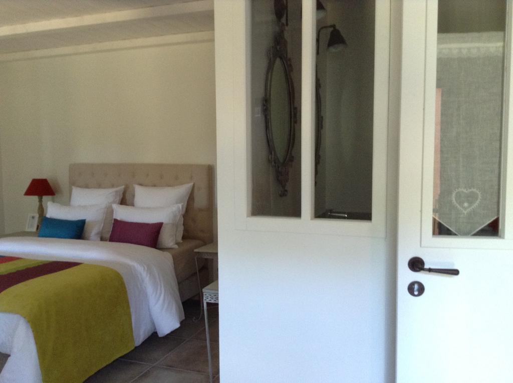 La Grange D'Aunis Bed and Breakfast Aigrefeuille-dʼAunis Kamer foto