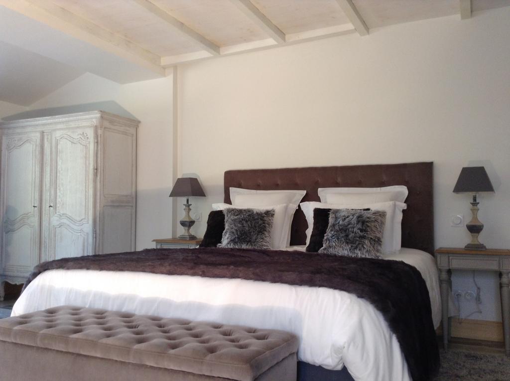 La Grange D'Aunis Bed and Breakfast Aigrefeuille-dʼAunis Kamer foto