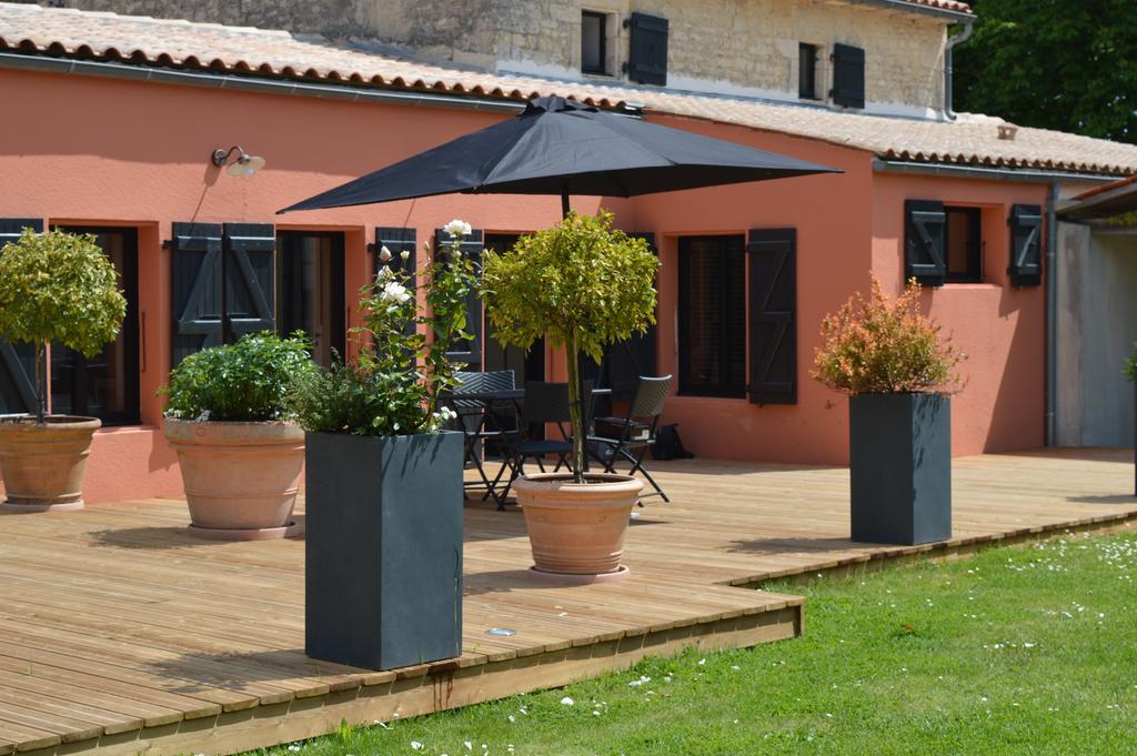 La Grange D'Aunis Bed and Breakfast Aigrefeuille-dʼAunis Kamer foto