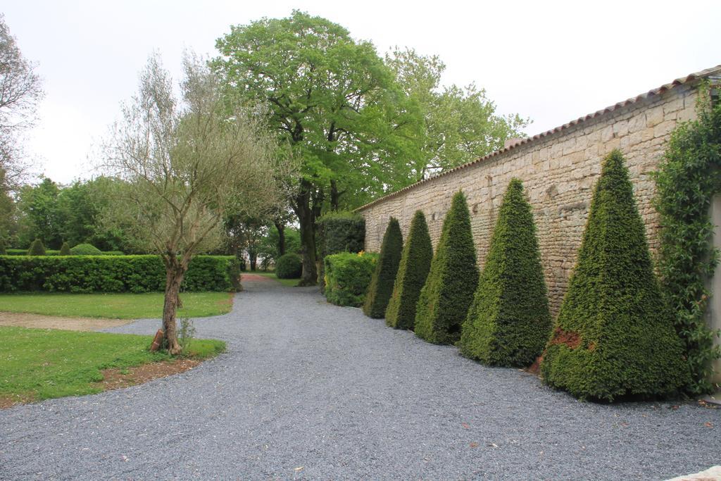 La Grange D'Aunis Bed and Breakfast Aigrefeuille-dʼAunis Buitenkant foto