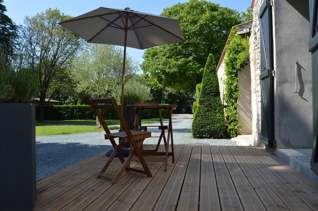 La Grange D'Aunis Bed and Breakfast Aigrefeuille-dʼAunis Kamer foto